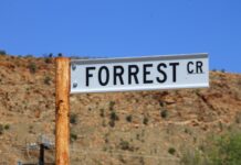 Honouring brothers turned politicians