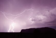Lightning rocks Uluru