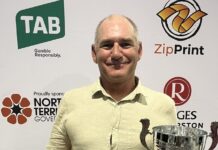 Hodgins wins motorsports awards