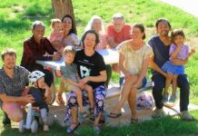 When good neighbours become good friends